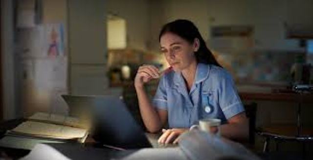 How UK Nursing Students Can Meet Tight Deadlines without Stress